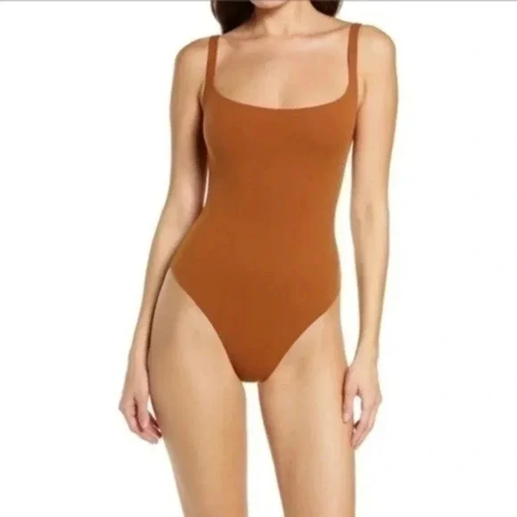 SKIMS FITS EVERYBODY SQUARE NECK BODYSUIT B408 - Picture 1 of 5